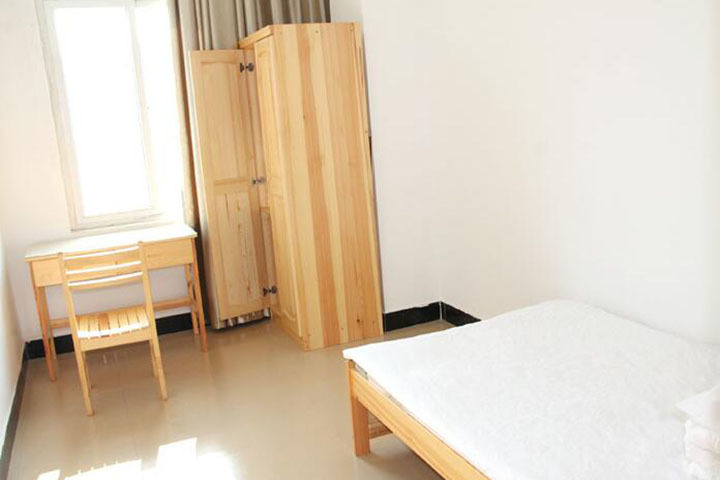 学校单间宿舍标准配备