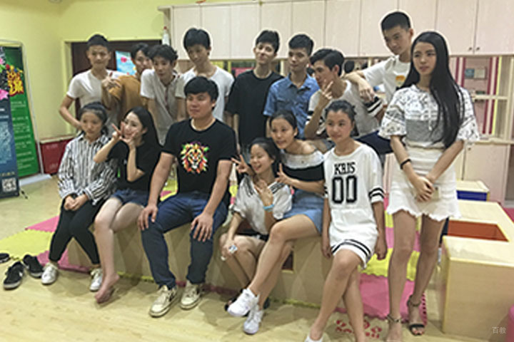 学员老师合影