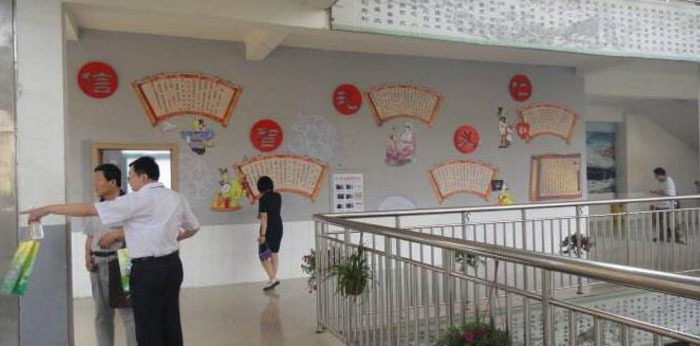 学校走廊图片