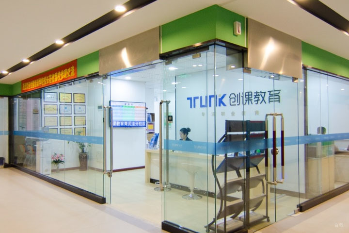 学校走廊图片