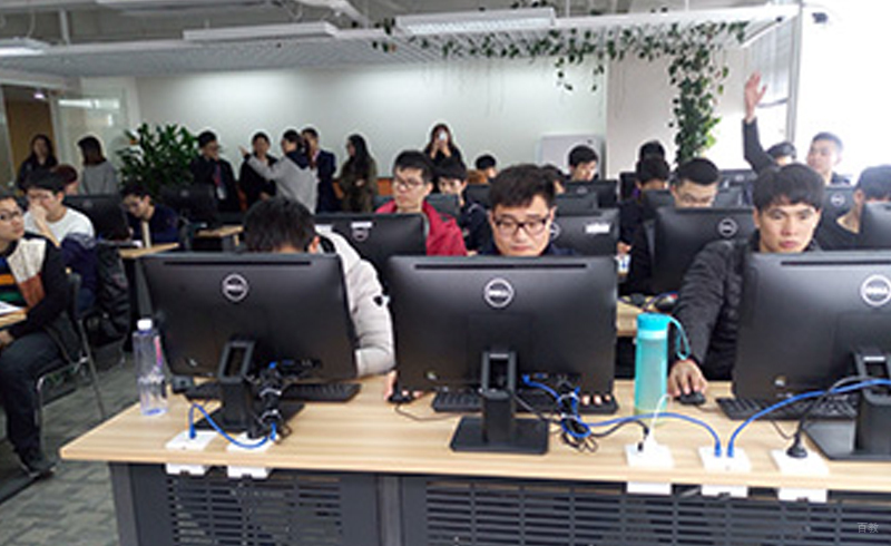 学员上课中