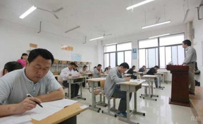 在考场监察中
