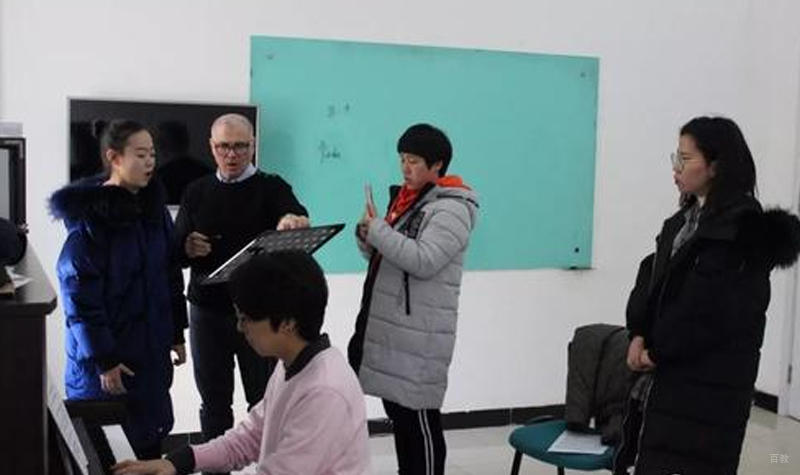 意大利音乐教授
