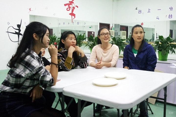 校区主题班会