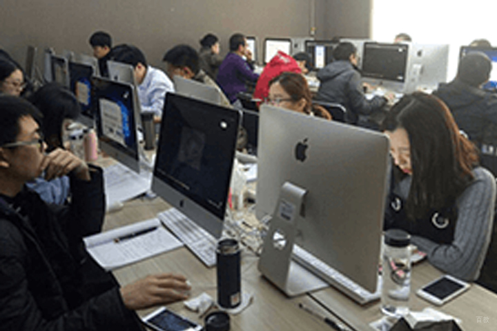 学员学习中