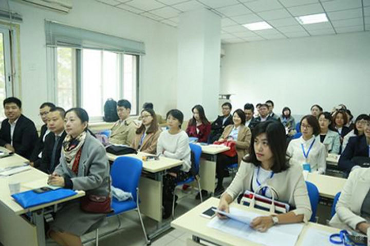 学员学习中