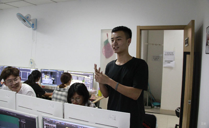 学员上课