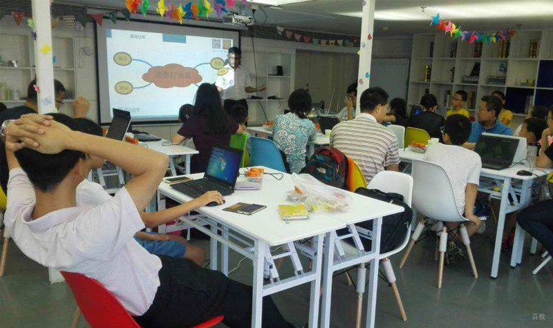 少儿编程亲子体验课