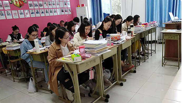 学员上课