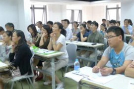 学员在上课