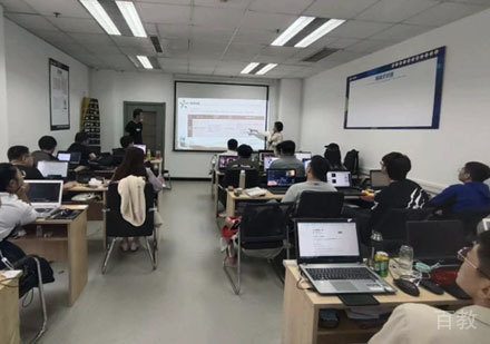 学员上课场景