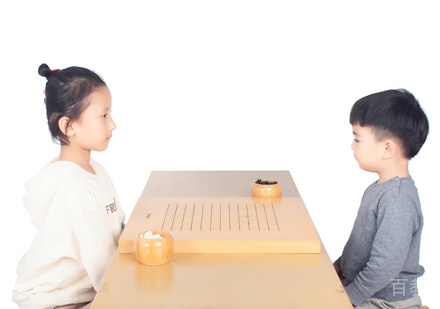 学员围棋对弈