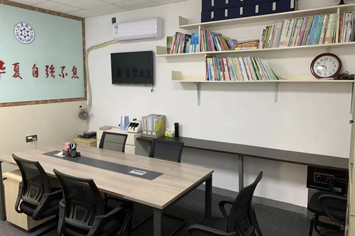 上海华贸高中学院学习环境