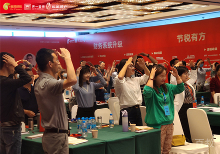 校区学员课堂上课场景展示