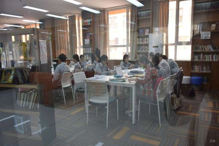 美国雪兰多大学阅读学习环境