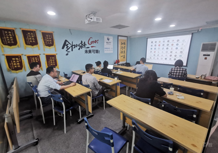 校区学员上课场景展示