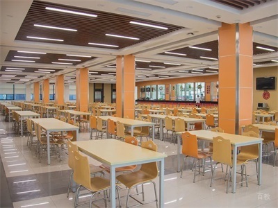 学校食堂