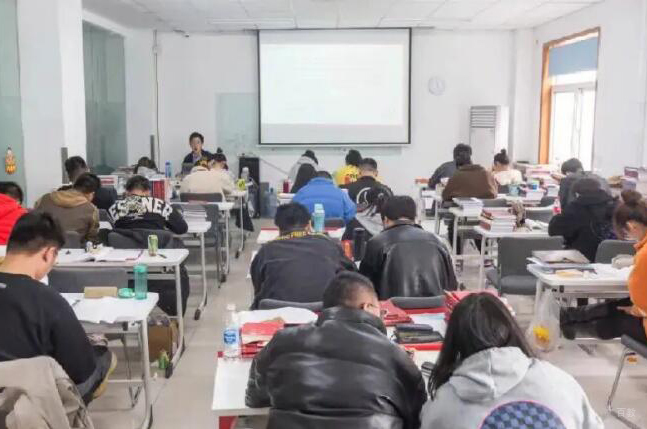 学员上课