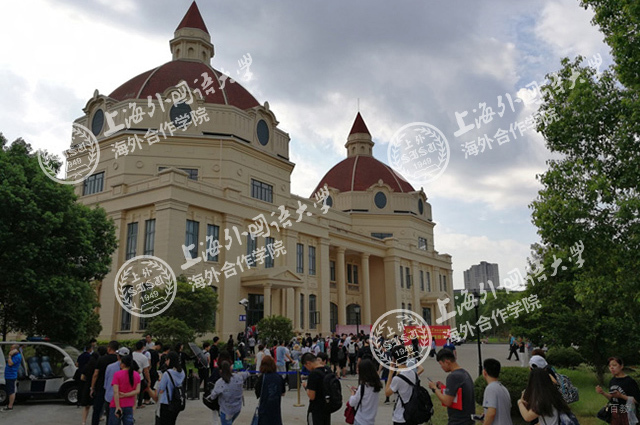 学校环境照片图