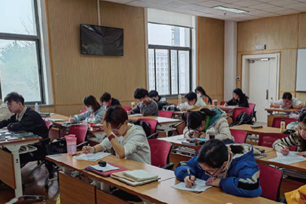 学校氛围