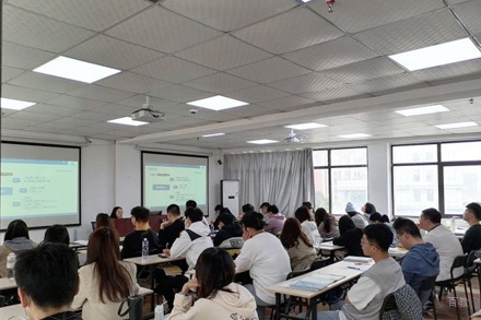 学员上课