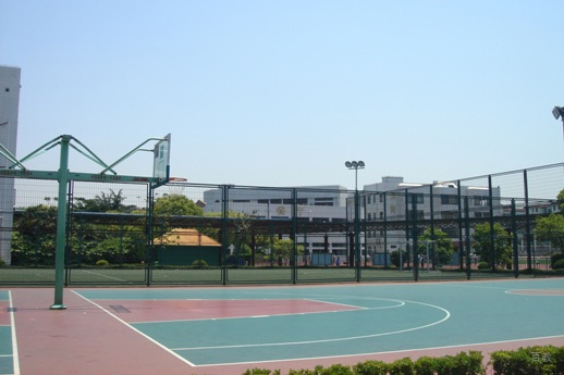 学校操场环境