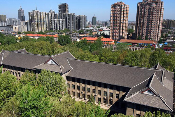 校园内景