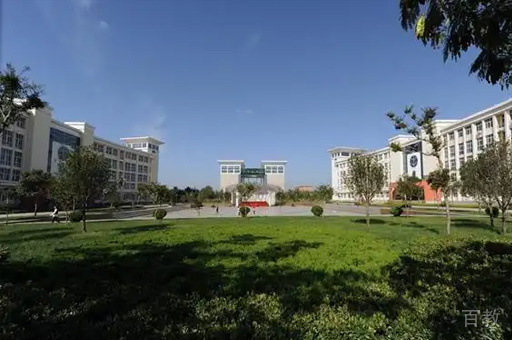 学校建筑环境