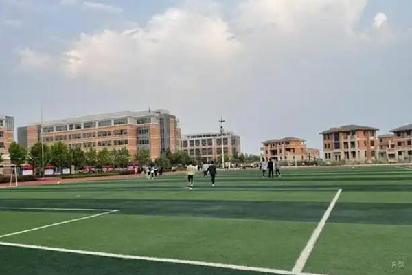 操场氛围