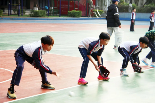 学生活动照片