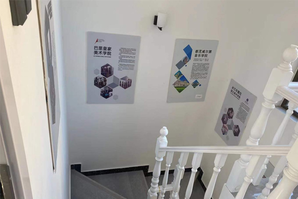 学校楼梯环境
