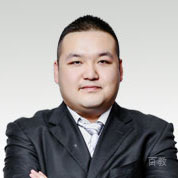 雷觉文