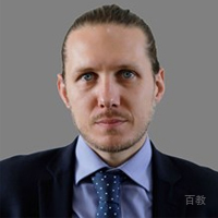 McRoberts先生