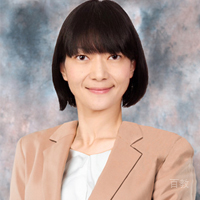 李翚女士