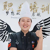 黑天鹅职业培训学校教师