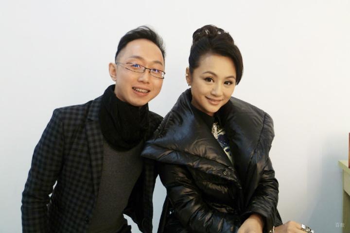 天津小A彩妆明星合影