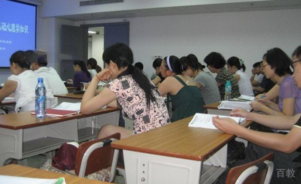 上海境学教育育婴师课堂