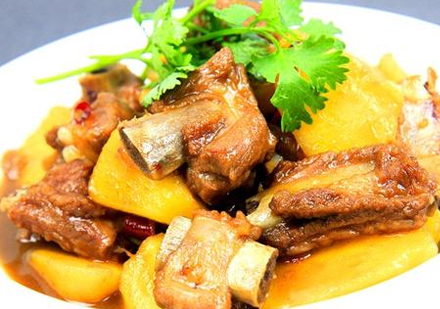 排骨炖土豆做法
