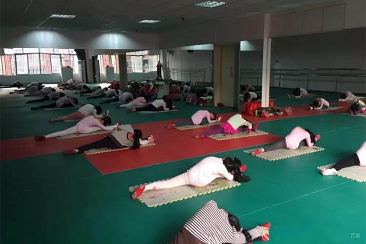 重庆广电教育舞蹈课堂环境