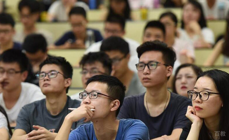 上海拓博教育课堂老师授课