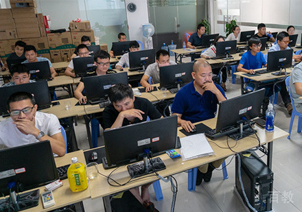 厦门一通科技学员上课场景展示