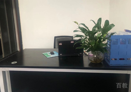 西安惠学考研办公环境