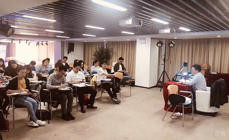 上海酷考考研课堂学习氛围