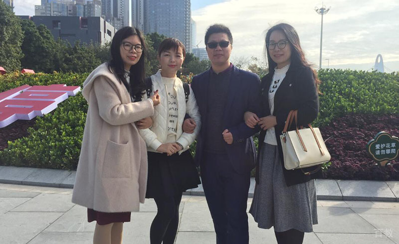 上海读研教育学员合照