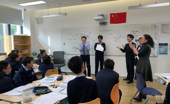 上海赫德璟旻艺术学校课堂学习