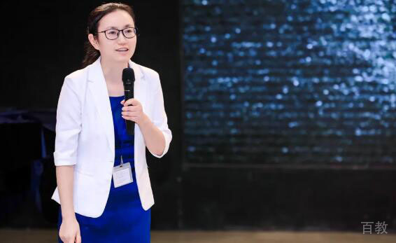 上海赫德璟旻艺术学校老师演讲
