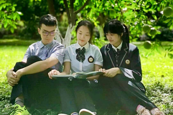学生