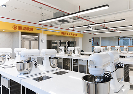 南昌熳点烘焙校区教学设备展示