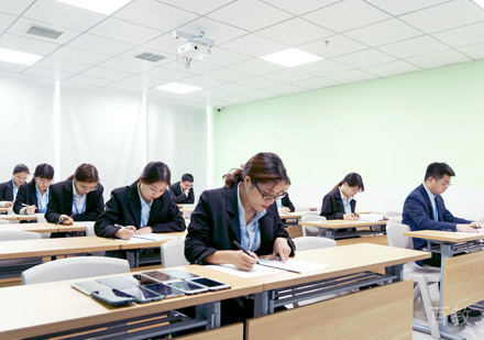 郑州励学个性化校区老师考核场景展示