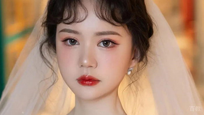 想要学习化妆怎样选择适合的学校